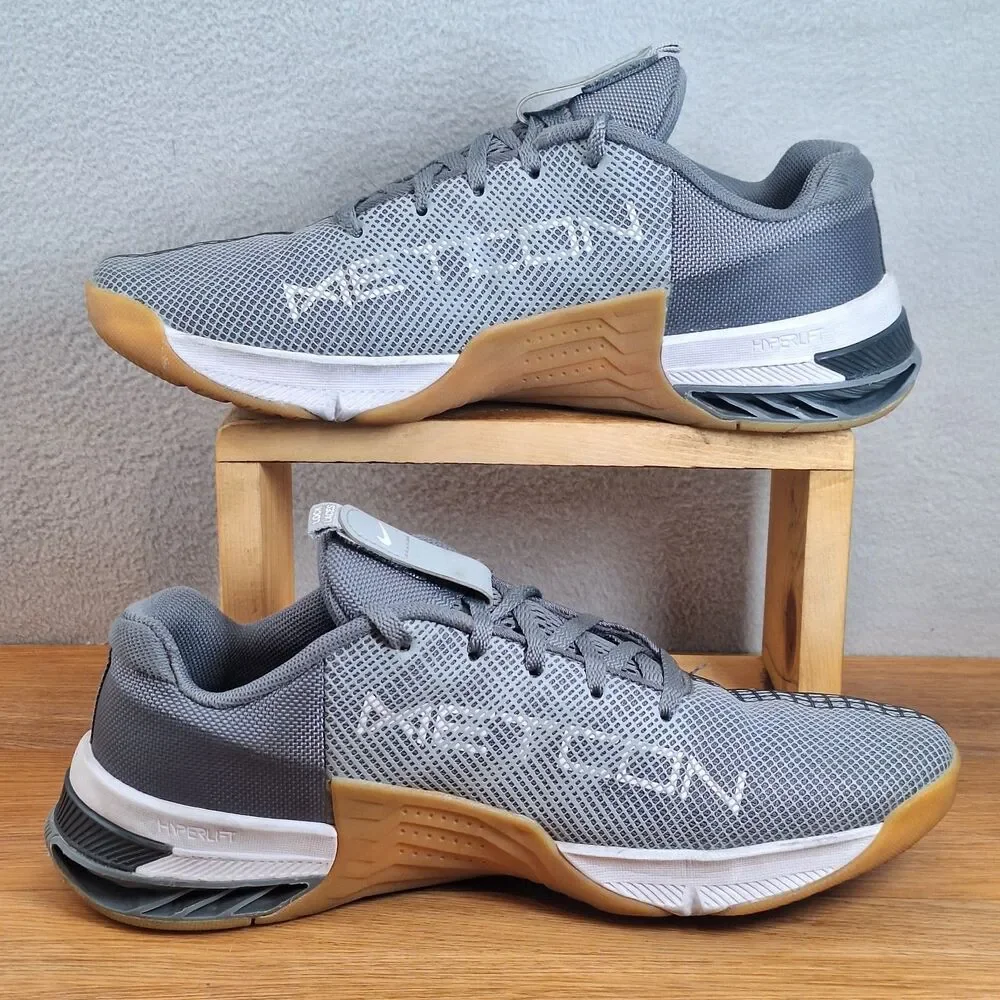 Nike Metcon 8 Men's 7.5 Training Shoes Smoke Grey Gum Mesh Weightlifting